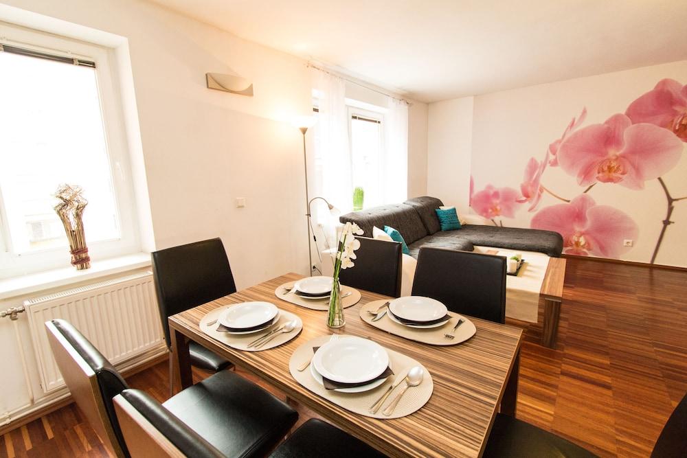 Royal Living Apartments Vienne Extérieur photo