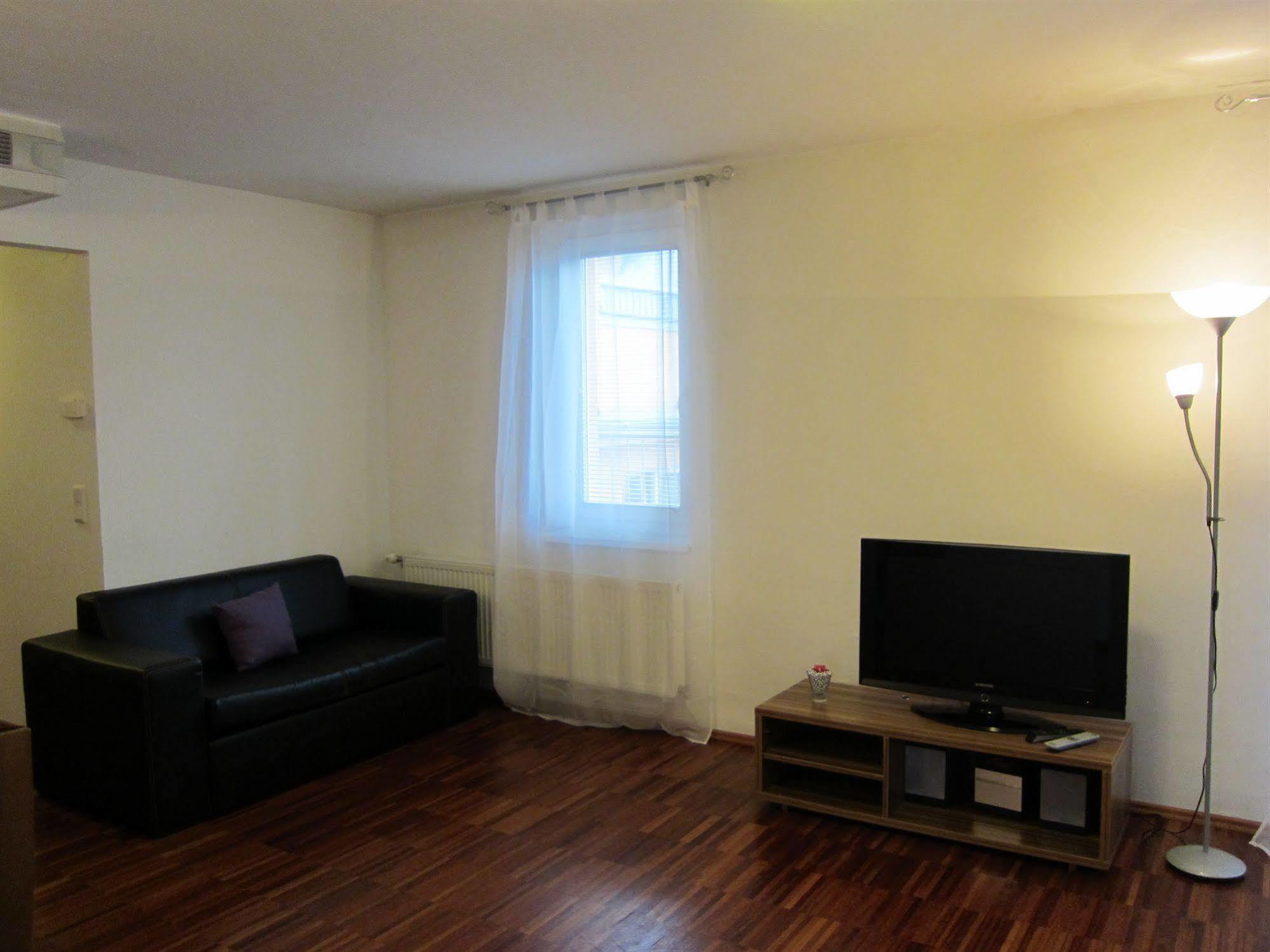 Royal Living Apartments Vienne Extérieur photo